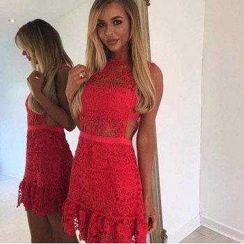 Дантела Valentino червена 